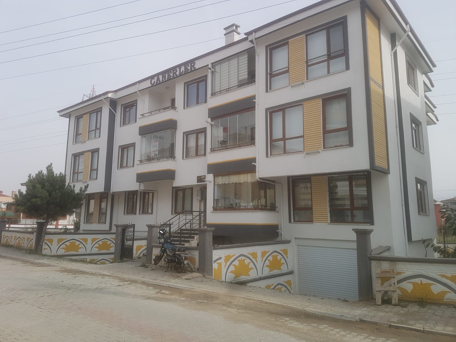 Akyol Apartmanı